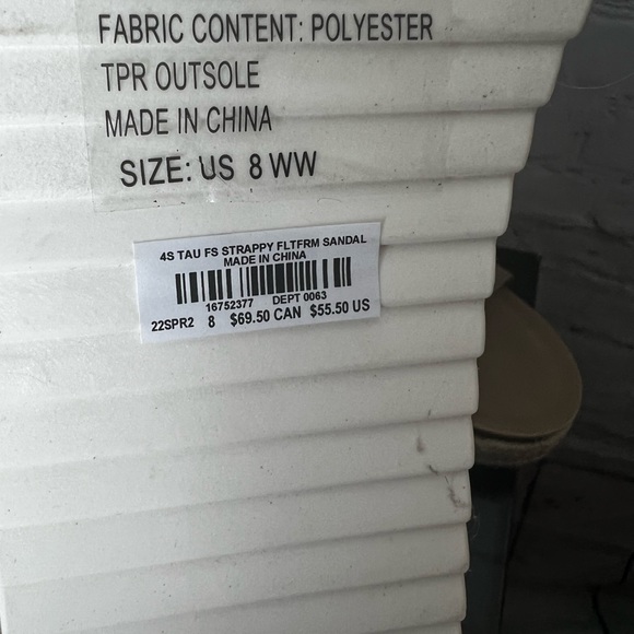 New Torrid STRAPPY FLATFORM SANDAL (WW) 8 - Picture 7 of 7